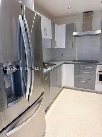400 Kings Point Dr PH1612, Sunny Isles Beach, FL 33160