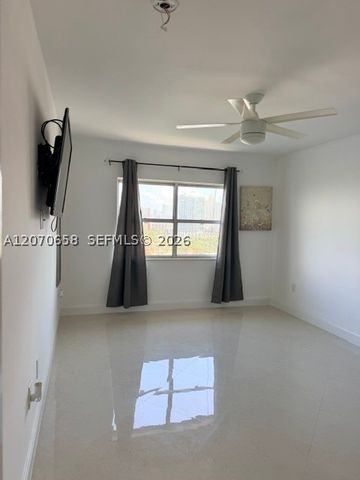 400 Kings Point Dr PH1612, Sunny Isles Beach, FL 33160
