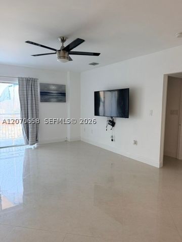 400 Kings Point Dr PH1612, Sunny Isles Beach, FL 33160
