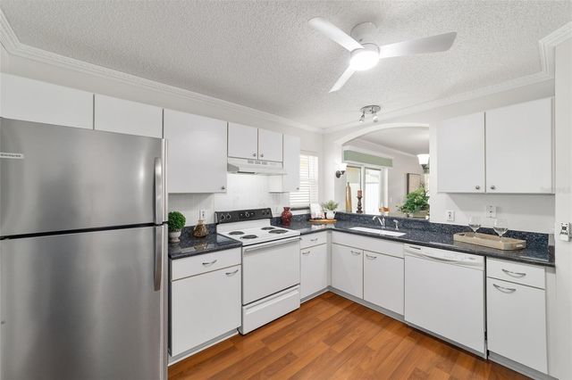 2007 RIOS COURT, The Villages, FL 32159