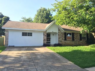 1617 Kingston Drive, Lewisville, TX 75067