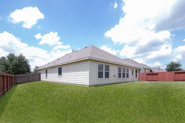 1014 Shadow Glenn Drive, Conroe, TX 77301