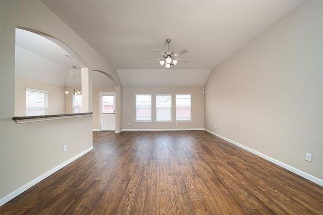 1014 Shadow Glenn Drive, Conroe, TX 77301