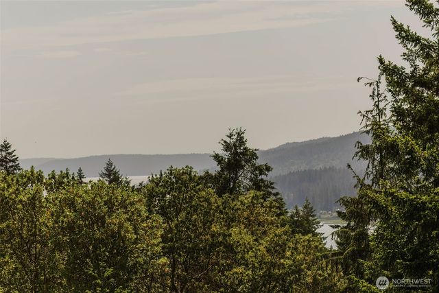 90 NE Daybreak Drive, Belfair, WA 98528