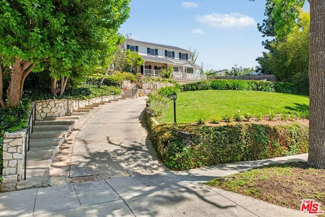 444 Loring Avenue, Los Angeles, CA 90024