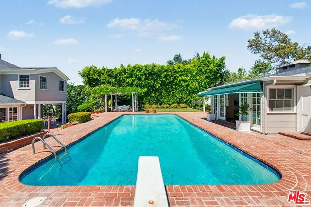 444 Loring Avenue, Los Angeles, CA 90024