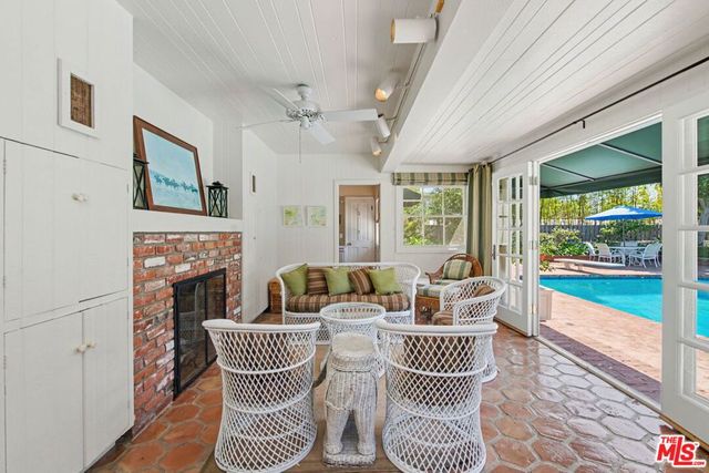 444 Loring Avenue, Los Angeles, CA 90024