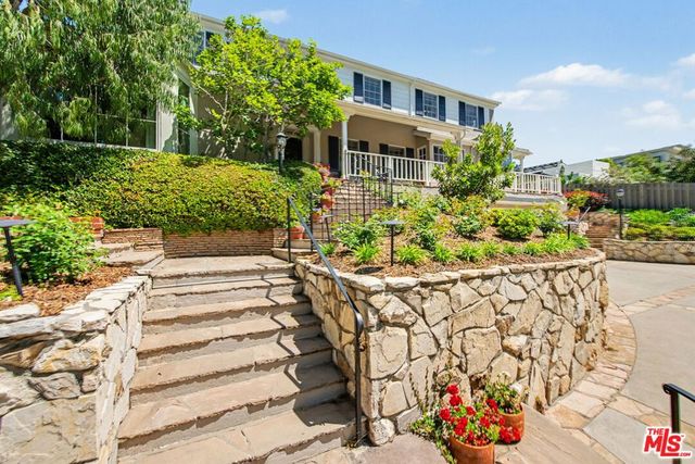 444 Loring Avenue, Los Angeles, CA 90024