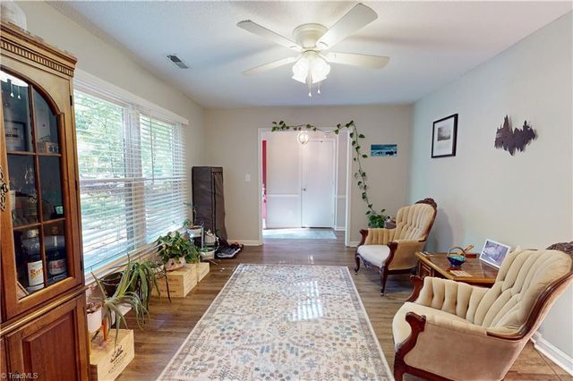 5308 WestRock Drive, Pfafftown, NC 27040