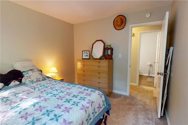 5308 WestRock Drive, Pfafftown, NC 27040