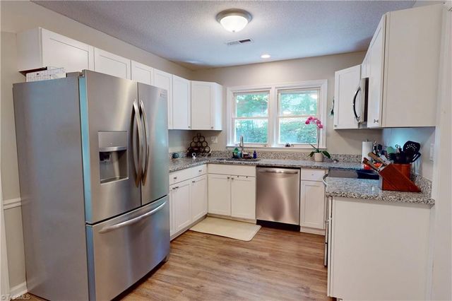 5308 WestRock Drive, Pfafftown, NC 27040
