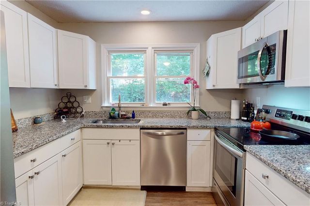 5308 WestRock Drive, Pfafftown, NC 27040