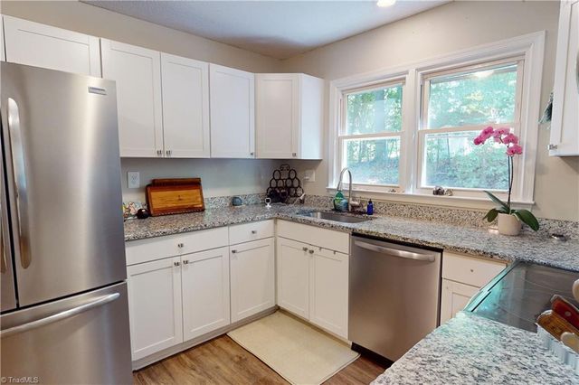 5308 WestRock Drive, Pfafftown, NC 27040