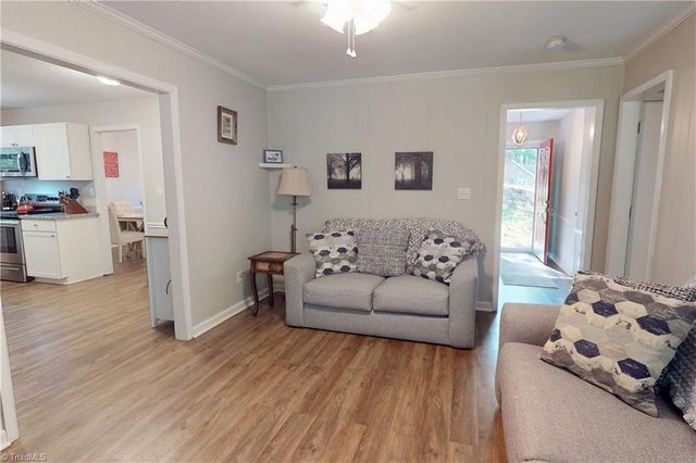 5308 WestRock Drive, Pfafftown, NC 27040