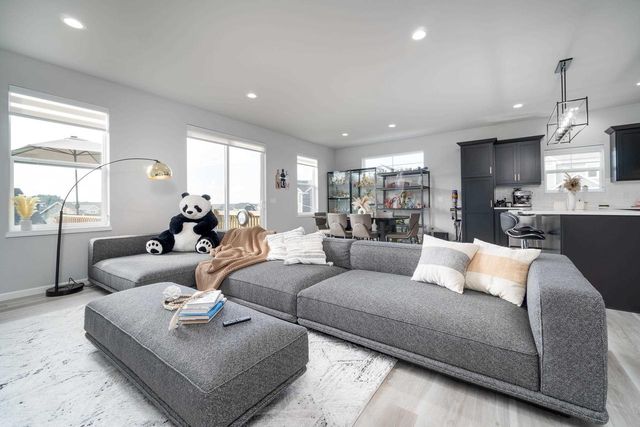 504 White Sky Pass, Verona, WI 53593