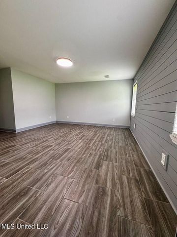 3099 Longfellow Drive, Bay Saint Louis, MS 39520