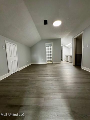3099 Longfellow Drive, Bay Saint Louis, MS 39520