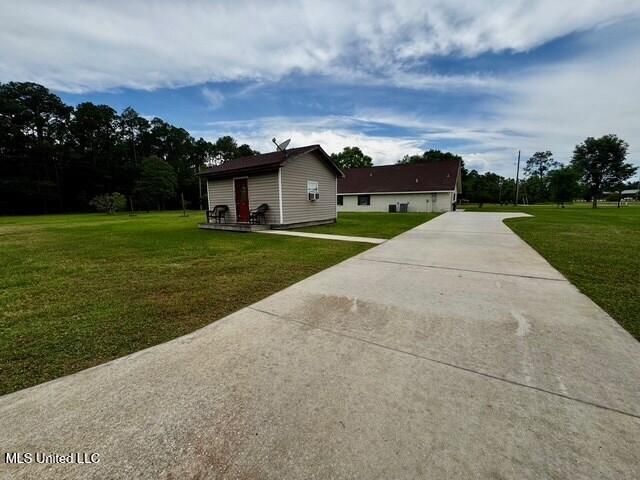3099 Longfellow Drive, Bay Saint Louis, MS 39520
