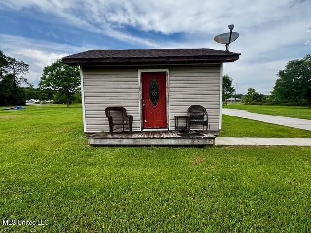 3099 Longfellow Drive, Bay Saint Louis, MS 39520