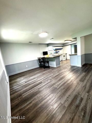 3099 Longfellow Drive, Bay Saint Louis, MS 39520