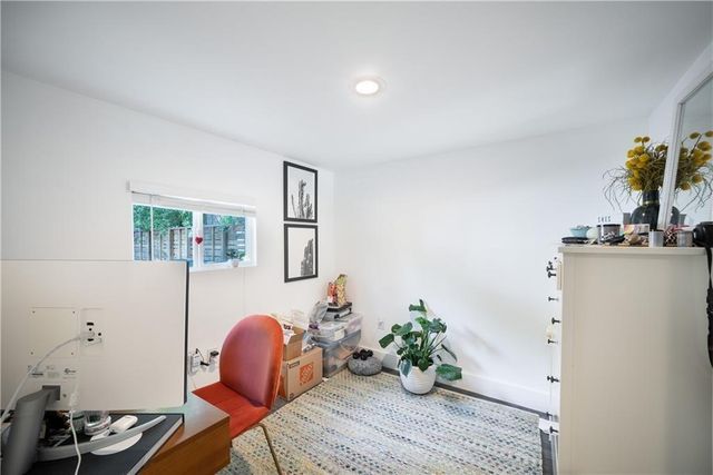 1119 Gunter ST B, Austin, TX 78702