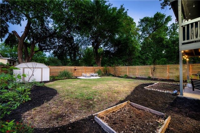 1119 Gunter ST B, Austin, TX 78702