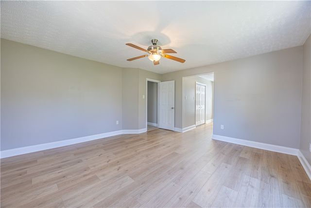 28 Farley St, South Strabane, PA 15301