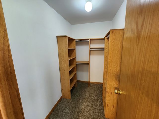 2363 E 70th Place B, Chicago, IL 60649