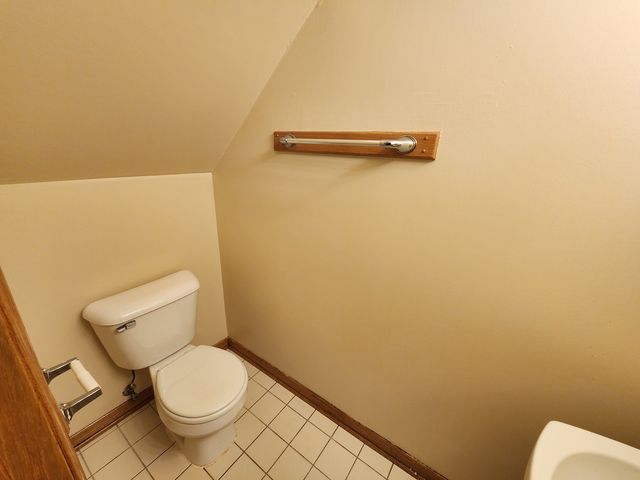 2363 E 70th Place B, Chicago, IL 60649
