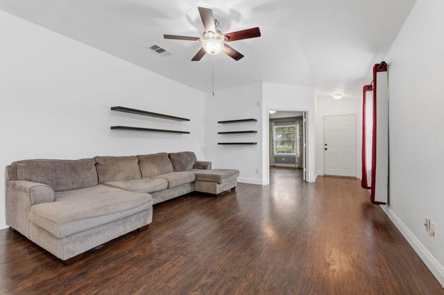 12601 Wayne Spur LN, Elgin, TX 78621