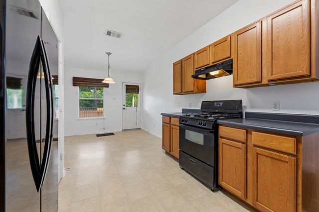 12601 Wayne Spur LN, Elgin, TX 78621