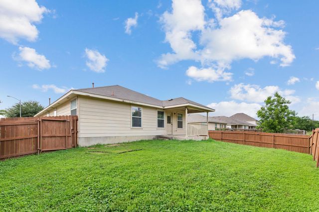 12601 Wayne Spur LN, Elgin, TX 78621