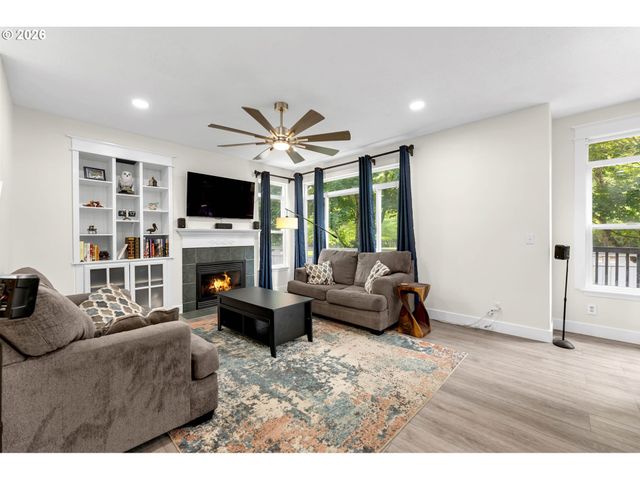 18400 Se 42ND Cir, Vancouver, WA 98683