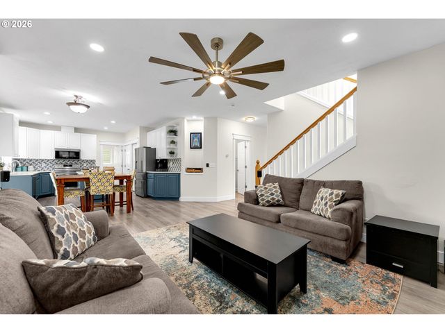 18400 Se 42ND Cir, Vancouver, WA 98683
