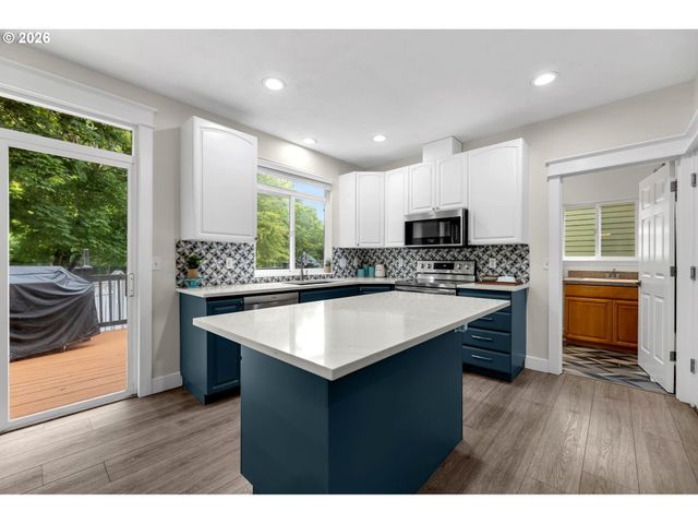 18400 Se 42ND Cir, Vancouver, WA 98683