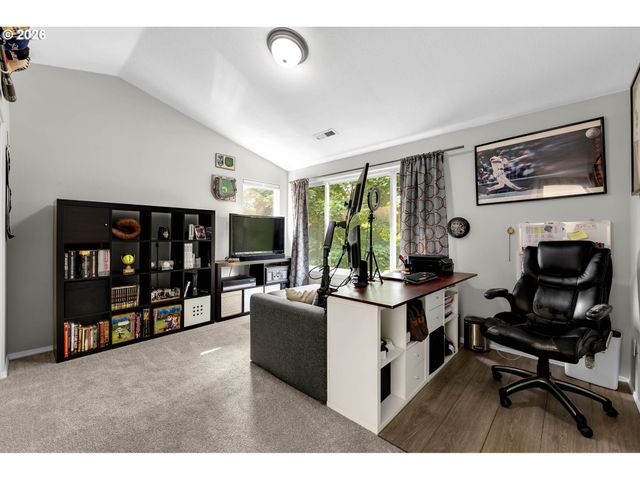 18400 Se 42ND Cir, Vancouver, WA 98683