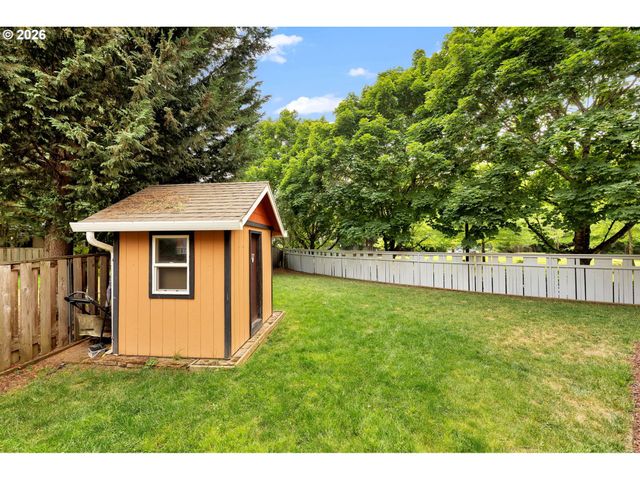 18400 Se 42ND Cir, Vancouver, WA 98683
