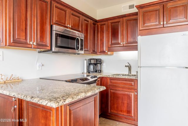 222 Carolina Beach Avenue N Unit 112, Carolina Beach, NC 28428