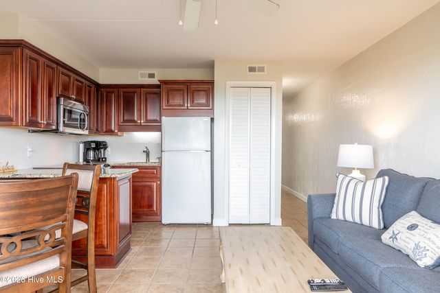 222 Carolina Beach Avenue N Unit 112, Carolina Beach, NC 28428