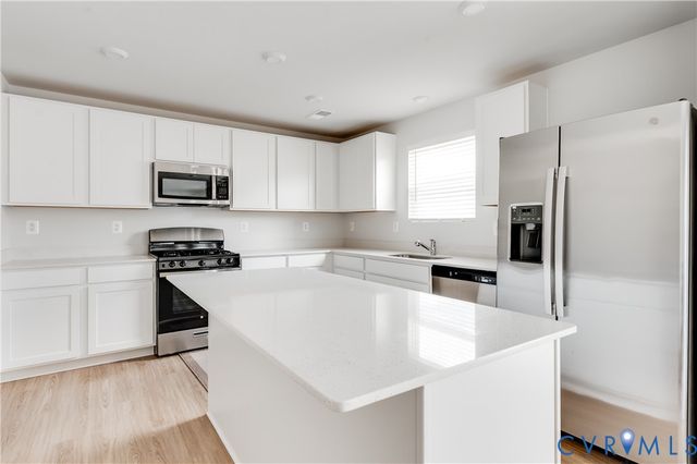 332 Camerons Ferry Dr, Glen Allen, VA 23060