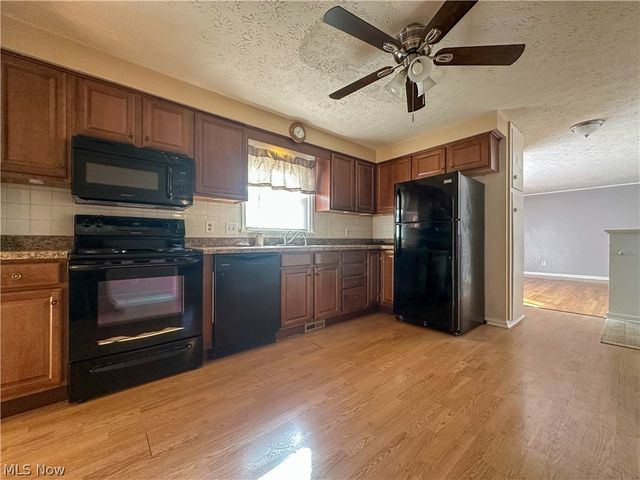 4363 Timberbrook Drive, Canfield, OH 44406