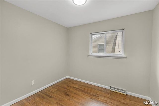 3368 Suncrest Avenue, Breckenridge Hills, MO 63114