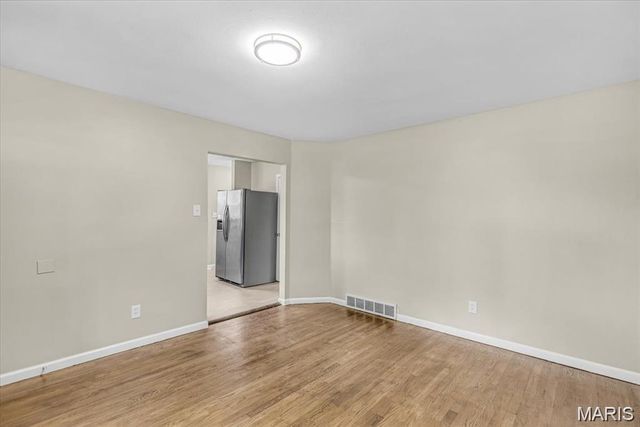 3368 Suncrest Avenue, Breckenridge Hills, MO 63114