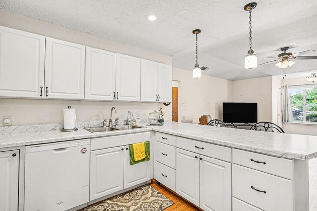 324 Ashwood Street, Azle, TX 76020
