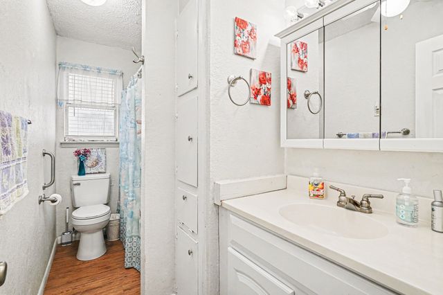 324 Ashwood Street, Azle, TX 76020