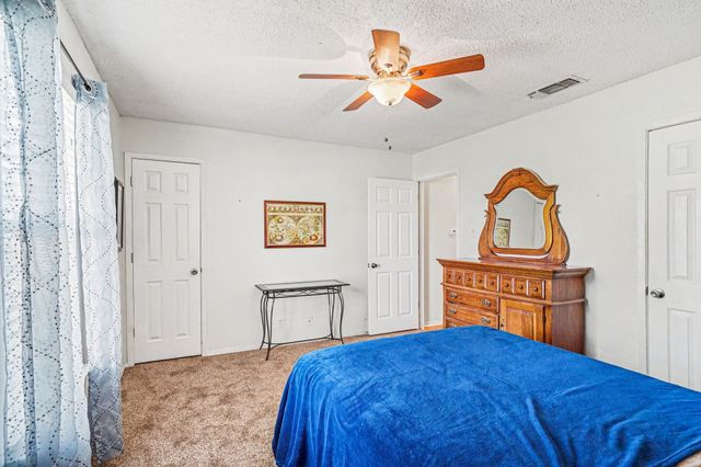 324 Ashwood Street, Azle, TX 76020