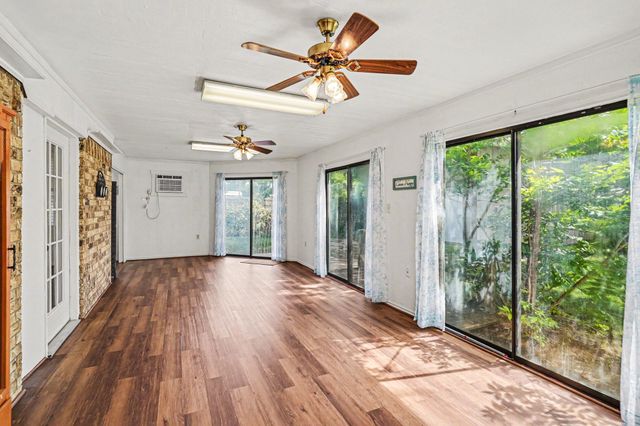 324 Ashwood Street, Azle, TX 76020