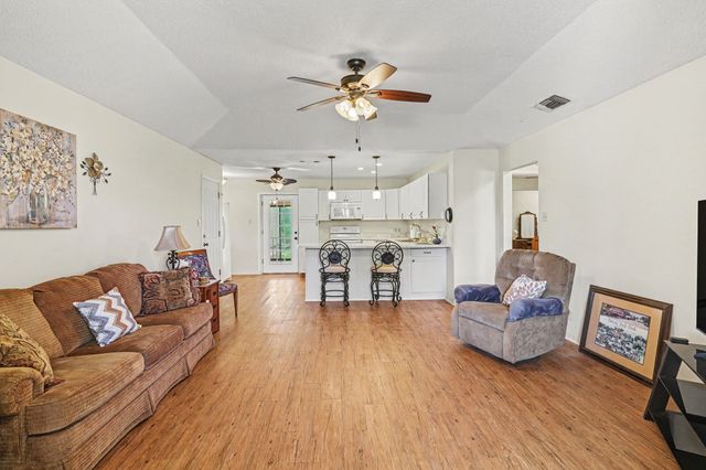 324 Ashwood Street, Azle, TX 76020