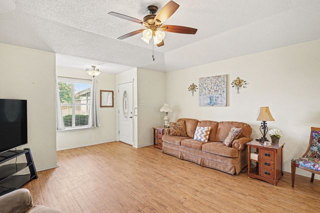 324 Ashwood Street, Azle, TX 76020