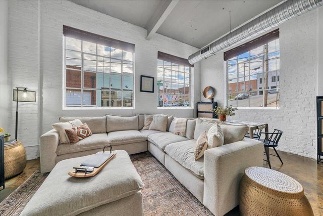 400 Salem Ave SW Unit 1F, Roanoke, VA 24016